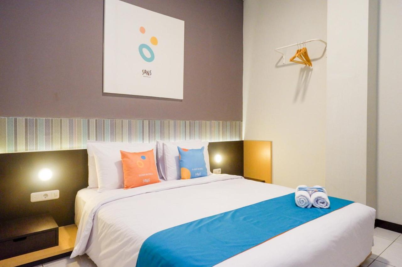 Sans Hotel Good Wish Semarang Jomblang ภายนอก รูปภาพ