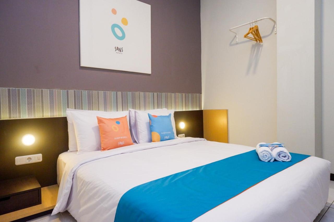 Sans Hotel Good Wish Semarang Jomblang ภายนอก รูปภาพ