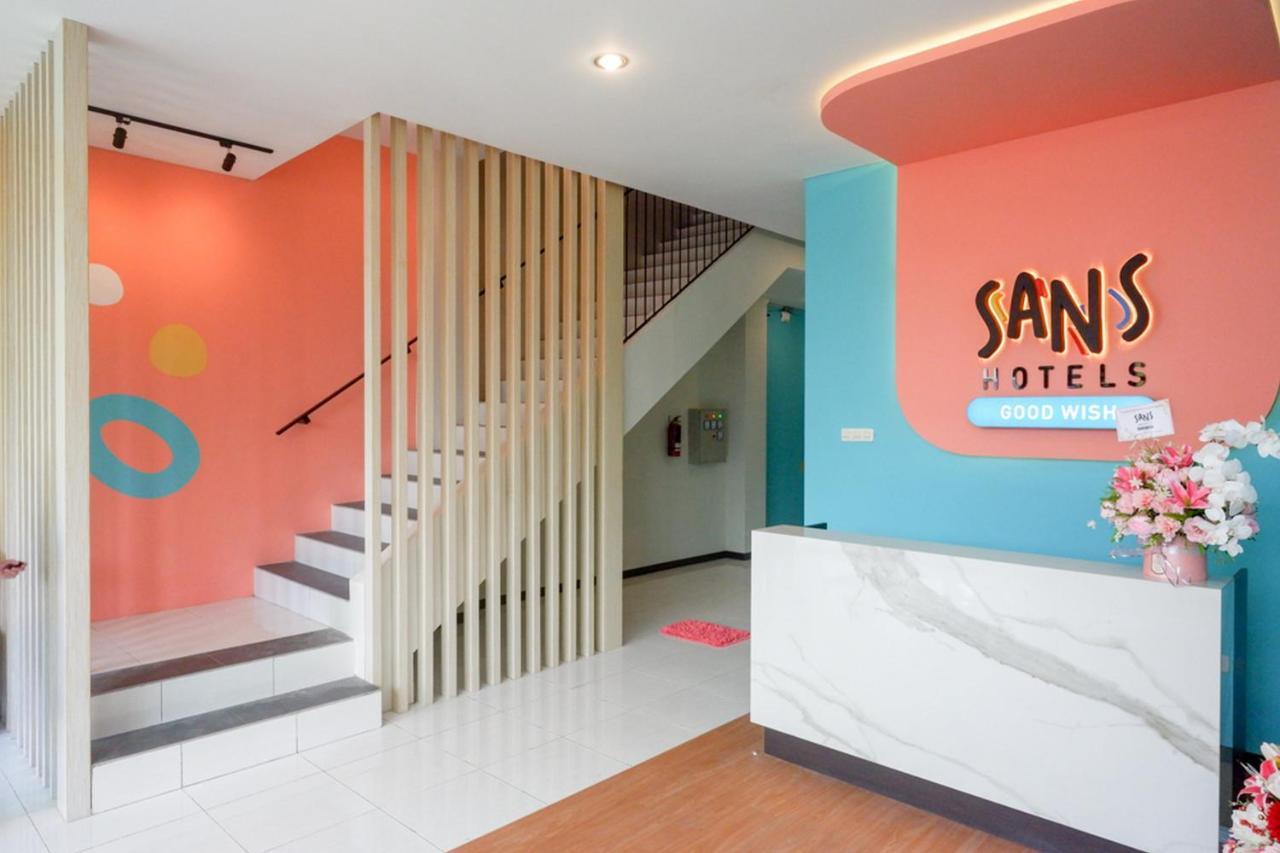 Sans Hotel Good Wish Semarang Jomblang ภายนอก รูปภาพ