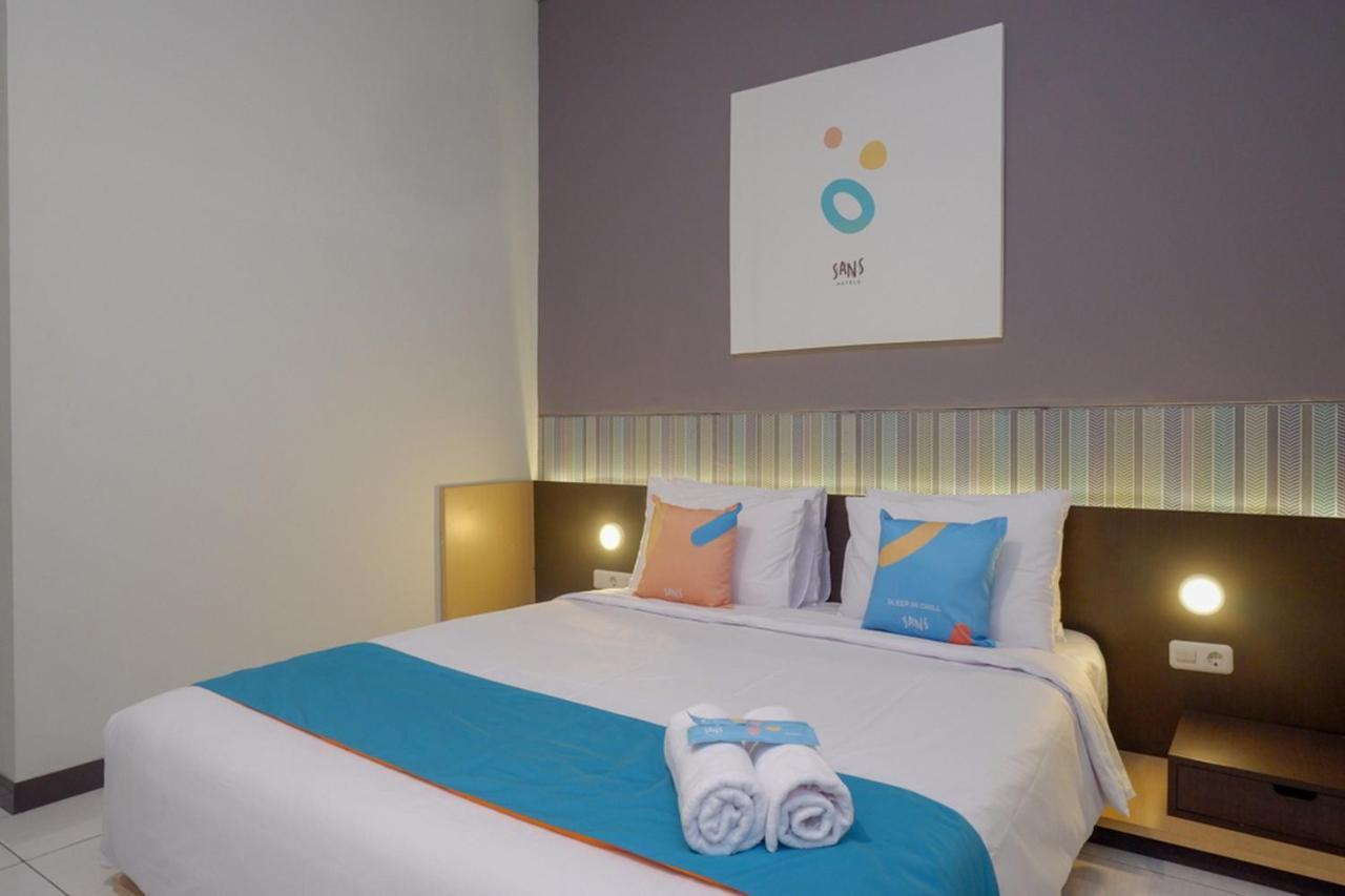 Sans Hotel Good Wish Semarang Jomblang ภายนอก รูปภาพ
