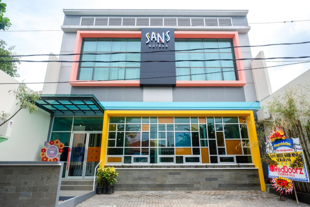 Sans Hotel Good Wish Semarang Jomblang ภายนอก รูปภาพ