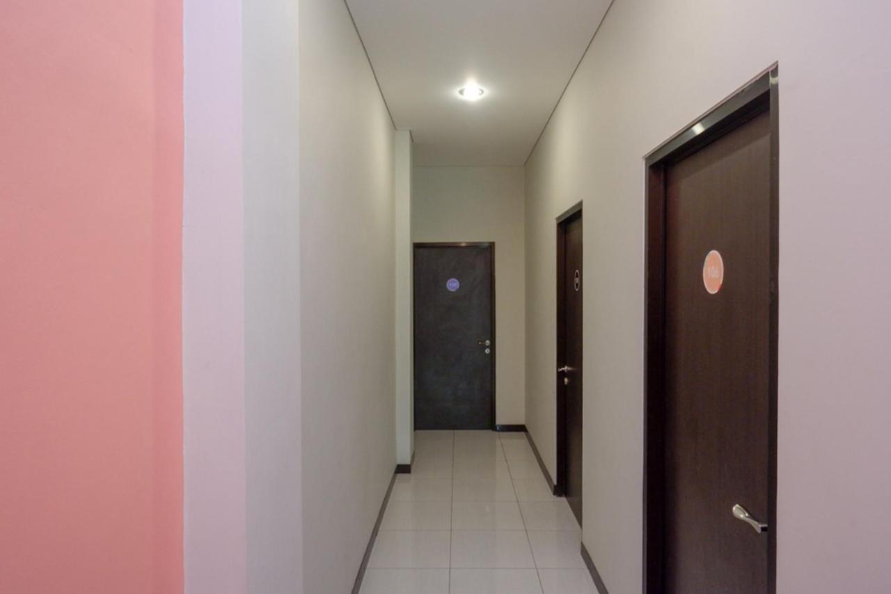 Sans Hotel Good Wish Semarang Jomblang ภายนอก รูปภาพ